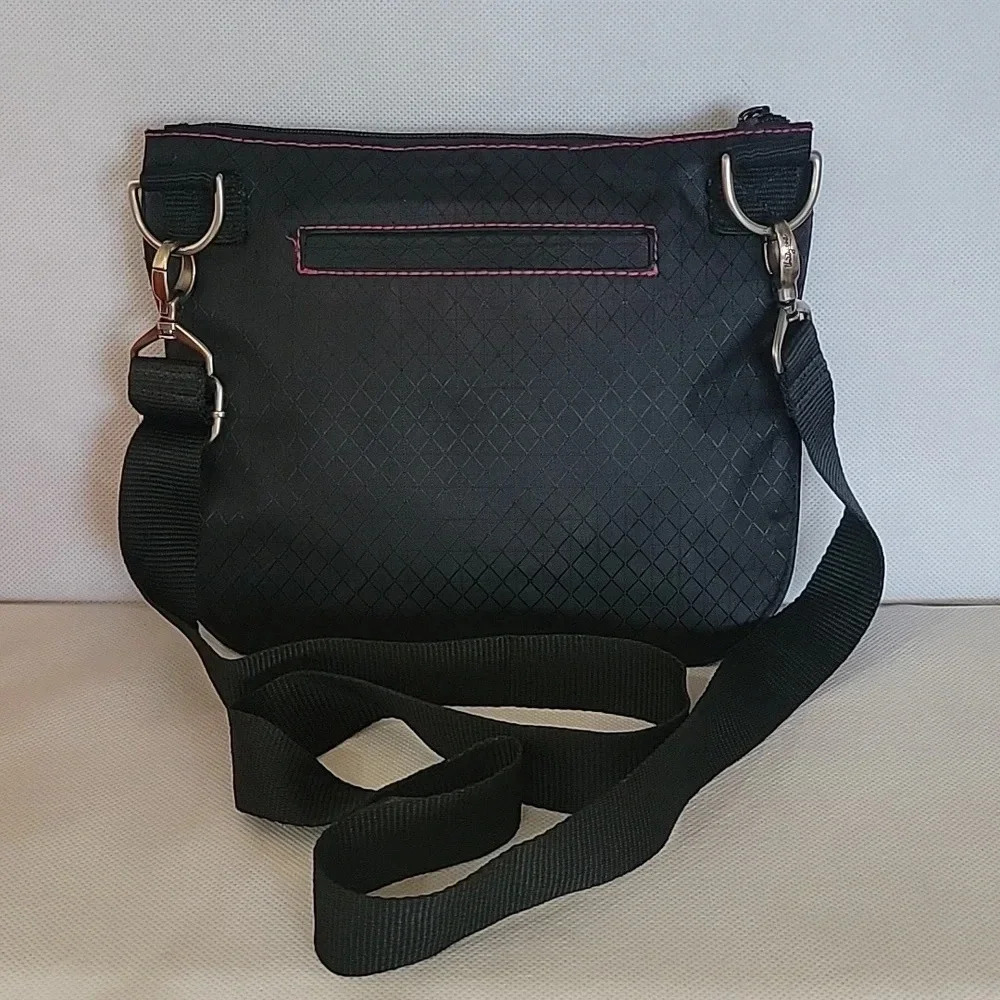 THIRTY ONE BLACK‎ CROSSBODY HANDBAG OR FANNY STYLE BAG